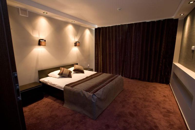 Hotel Dodo Bilgoraj Luaran gambar